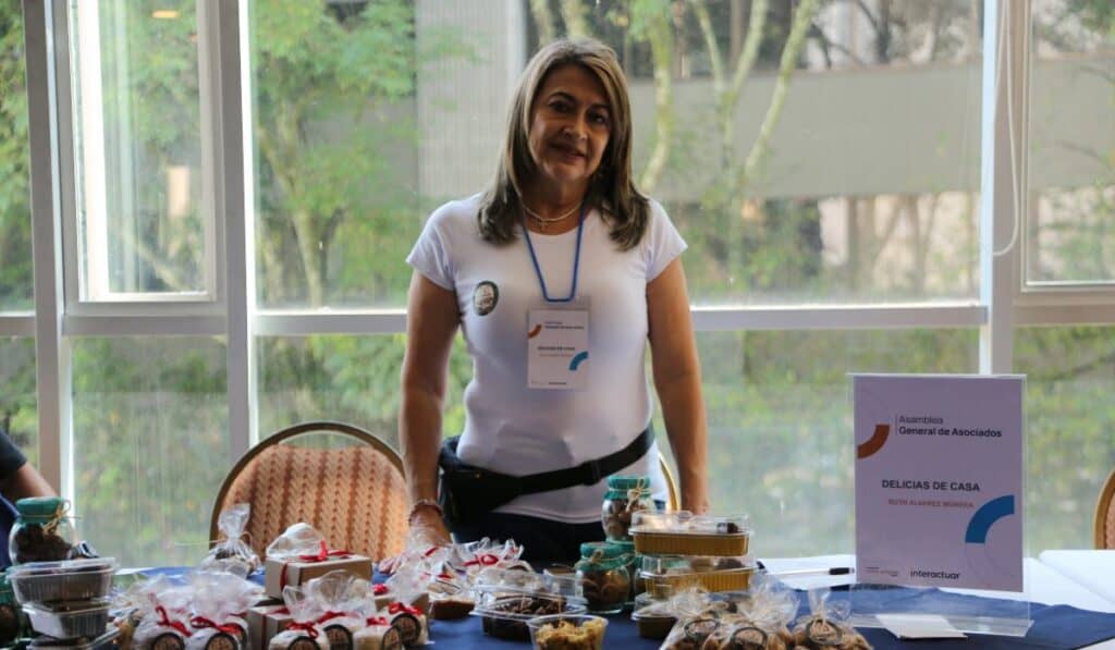 Microempresarios necesitan políticas públicas inteligentes, tasas de interés accesibles y un Estado protector: Interactuar Ruth Álvarez, emprendimiento Delicias de Casa