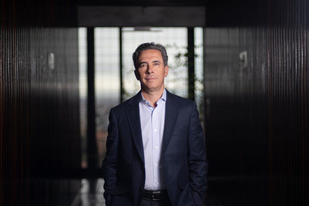 Exclusiva | Terpel busca ganar terreno en mercados de conveniencia, energía y movilidad eléctrica a 2035; prevé tener 50 % del negocio de combustibles “La electromovilidad vino para quedarse y que va a ir creciendo”: señaló el presidente de Terpel. Imagen: Terpel