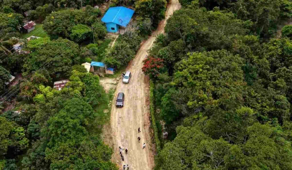 Municipio de Cundinamarca, cercano a Región Metropolitana, mejorará importante vía con millonaria inversión Vía en Tibacuy que será intervenida