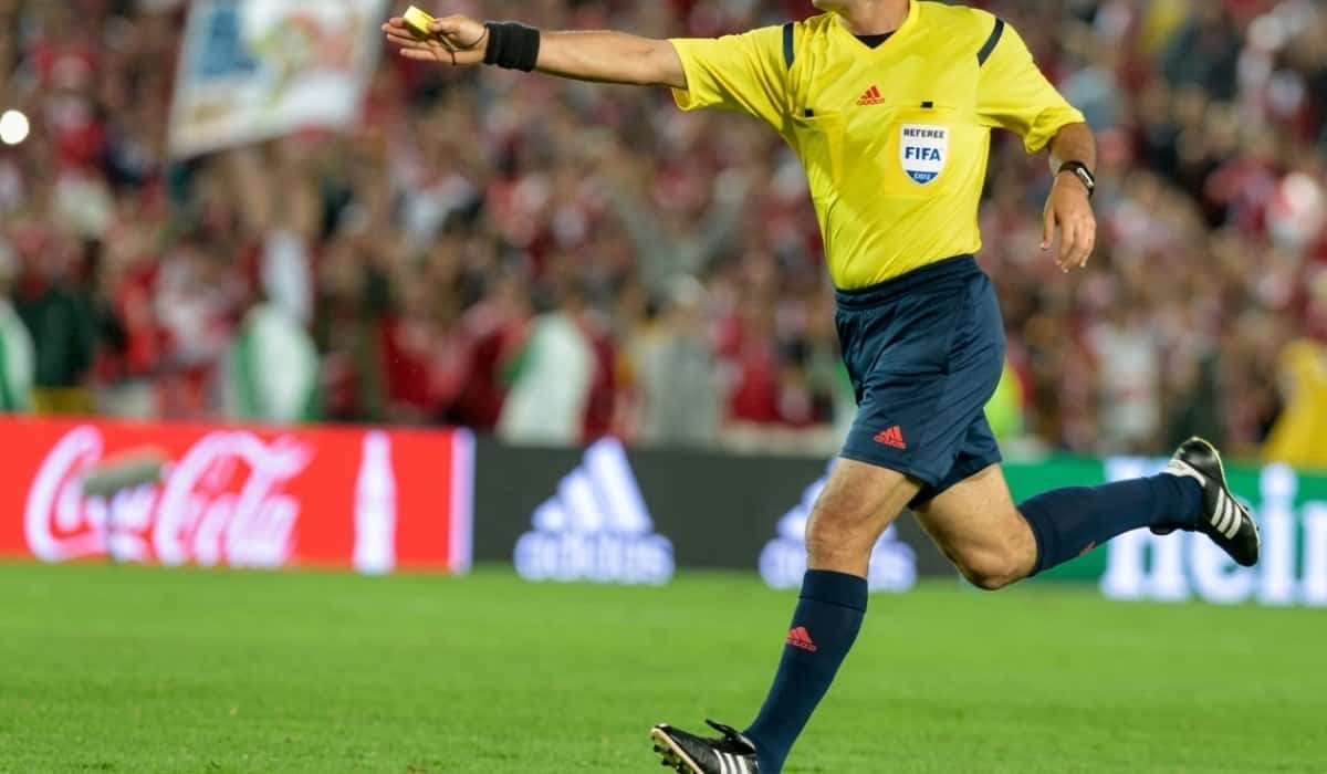 FIFA confirma árbitros colombianos que irán al Mundial 2026: Hay una baja inesperada