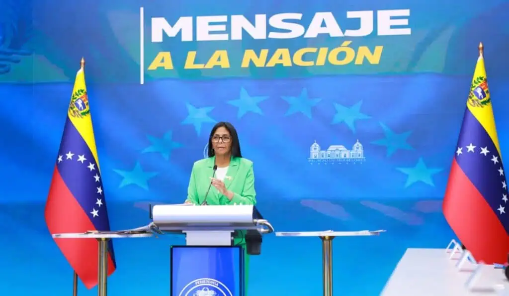 Delcy Rodríguez aumenta el salario y anuncia cambios estructurales para economía de Venezuela Delcy Rodríguez, presidenta (e) de Venezuela durante la alocución presidencial del ocho de abril. Foto: Prensa Presidencial Venezuela.