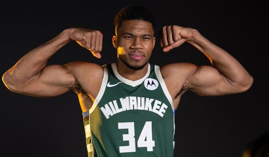 Estrella de la NBA invierte con Beckham en empresa que ya factura US$100 millones Giannis Antetokounmpo