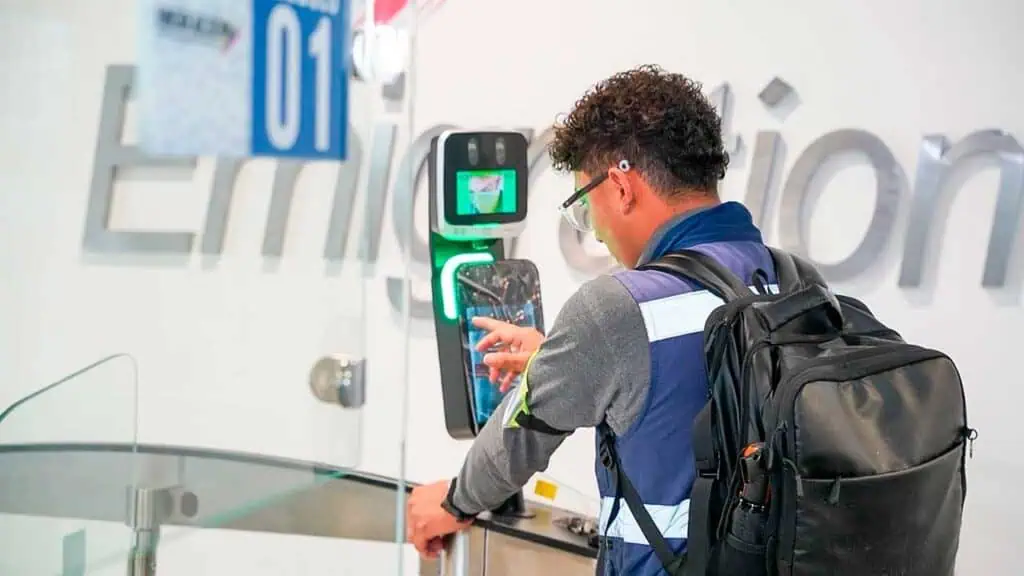 Cómo funciona Biomig en el aeropuerto Palonegro Cómo funciona Biomig en el aeropuerto Palonegro