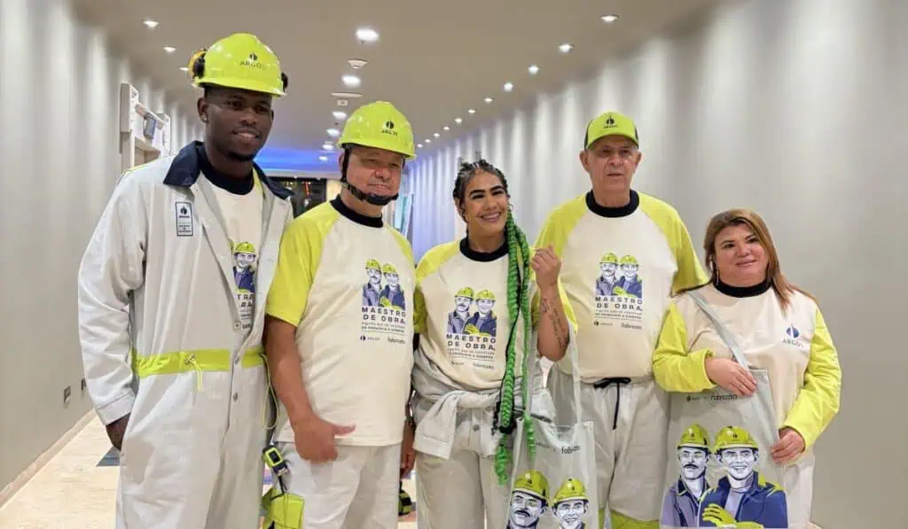Cementos Argos y Fabricato presentaron alianza en el desfile de Camacol Verde 2026 Alianza entre Cementos Argos y Fabricato