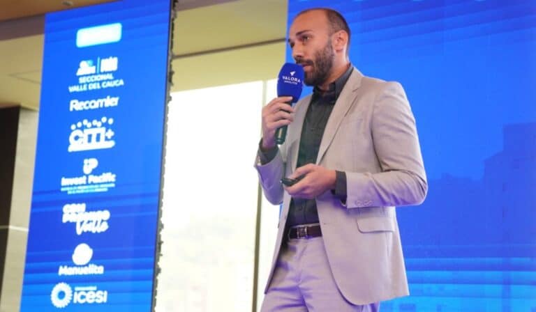 AtlasIntel: Corrupción y salud, lo que más preocupa a Colombia y definirá elección entre Abelardo, Paloma y Cepeda Andrei Roman, CEO de AtlasIntel
