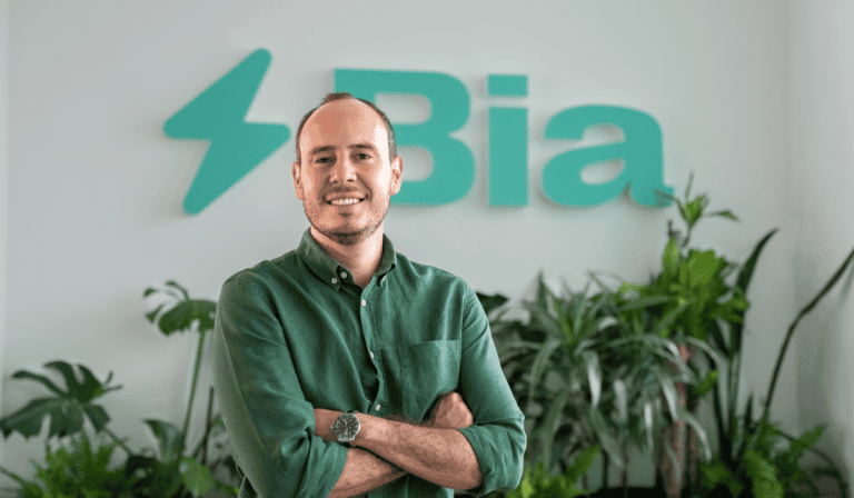 Bia Energy levantó US$18,5 millones en ronda de inversión; inteligencia artificial y generación solar hacen parte de su apuesta Sebastián Ruales, cofundador y CEO de Bia Energy. Imagen: Bia Energy