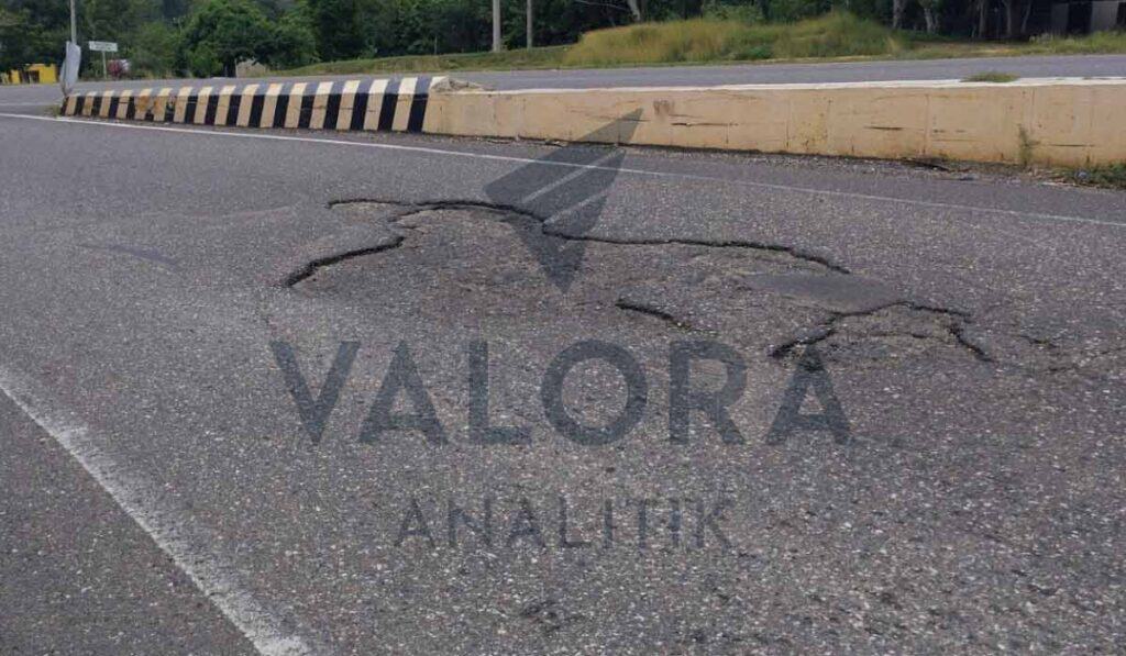 Especial | Así se están acabando las vías en Colombia que tenían una concesión y hoy están en manos del Gobierno Córdoba - Sucre deteriorada 4