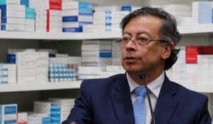 Decisión del Gobierno Petro dejó sin cobertura varios medicamentos clave para los pacientes: esto advierten los médicos