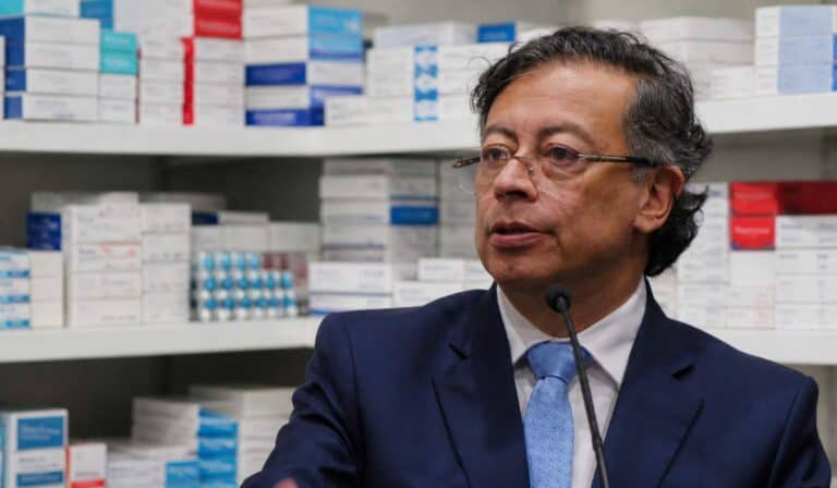 Decisión del Gobierno Petro dejó sin cobertura varios medicamentos clave para los pacientes: esto advierten los médicos