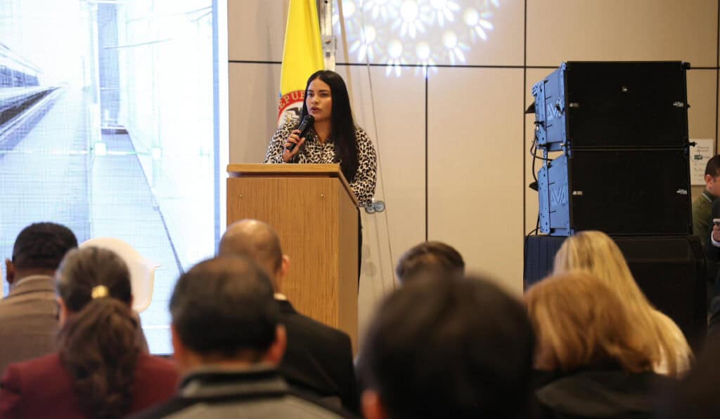 Gobierno Petro acelera el Tren del Huila: DNP prevé adjudicar estudios iniciales en junio Directora de Planeación, Natalia Irene Molina