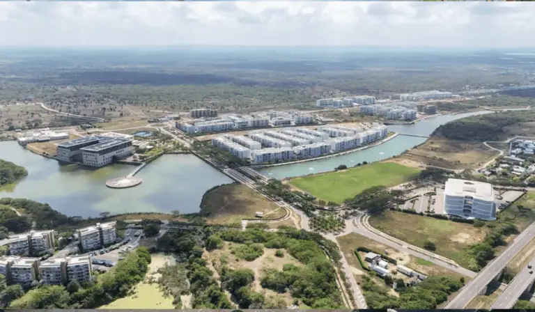 El proyecto Serena del Mar se viene desarrollando bajo el concepto de ciudad planificada.