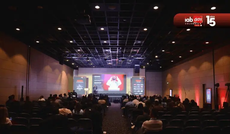 El avance de formatos como video, social media y branded content evidencia la transformación del ecosistema digital.