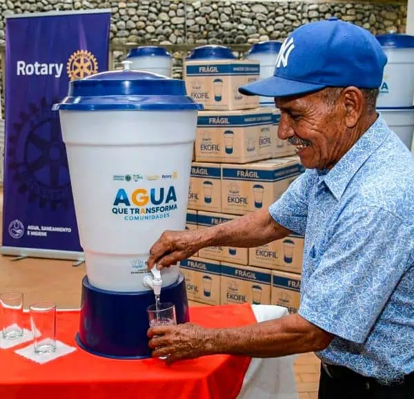 Valle del Cauca continúa reducción de pobreza multidimensional por debajo del promedio nacional El Valle del Cauca mejoró la calidad de vida de más de 456.000 personas