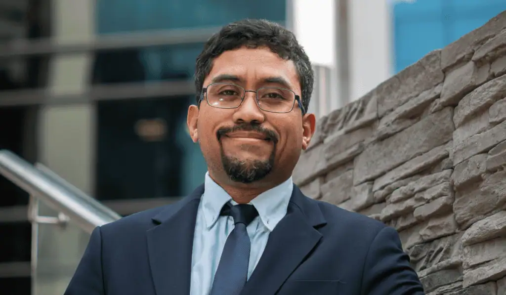 Entrevista | Colombia ya tiene 40 proyectos para producir energía con hidrógeno, pero aún le falta ajustar regulación Brayaham Villa, presidente de la Asociación Hidrógeno Colombia. Imagen: Asociación Hidrógeno Colombia