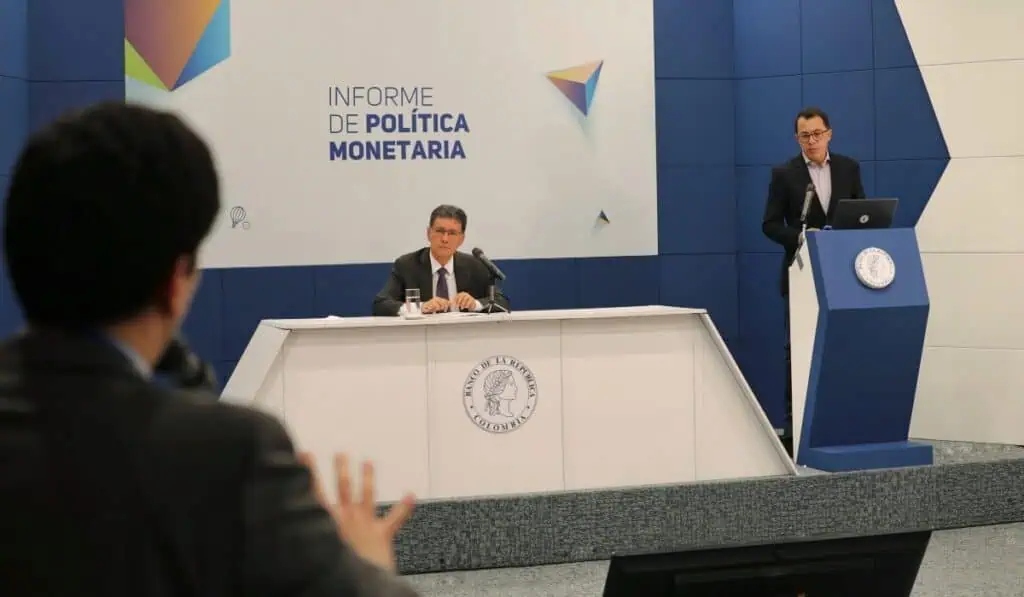 Decisión de mantener tasas pasará factura a la inflación: equipo técnico del Banco de la República Banco de la República