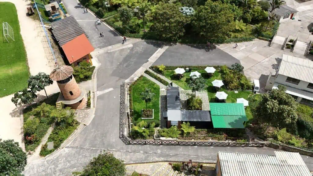 Terrenos colegio Refous Terrenos colegio Refous