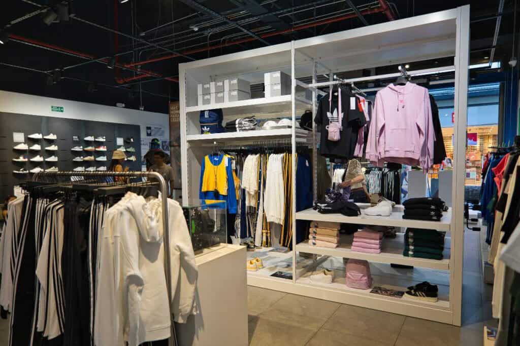 Tienda Adidas en Colombia Tienda Adidas en Colombia