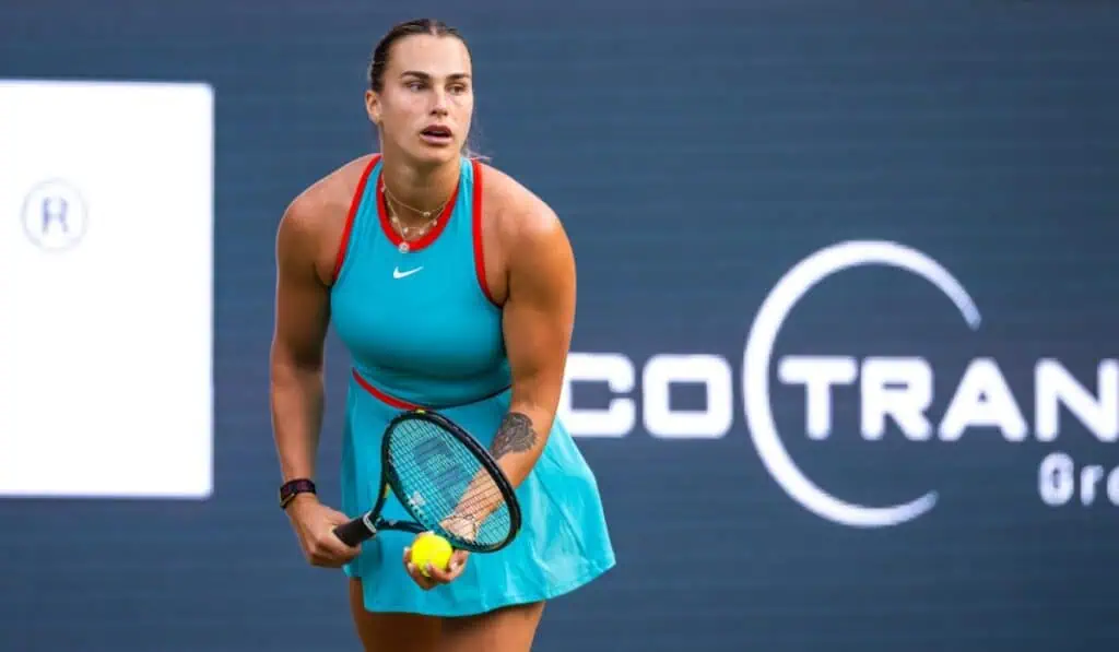 Camila Osorio desafiará a Sabalenka, número uno del mundo, en un duelo marcado por una brecha económica millonaria Aryna Sabalenka, actual número uno del mundo, quien planteó la posibilidad de un boicot a Roland Garros. Imagen: WTA