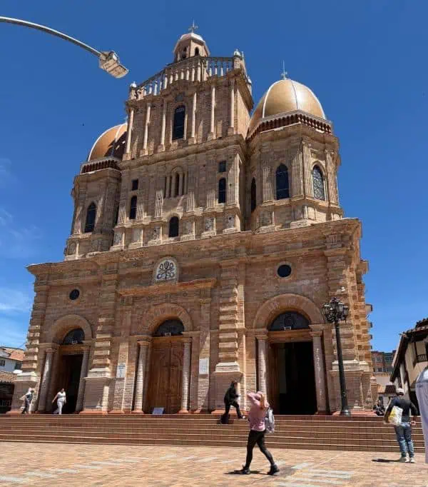 Subregión Norte de Antioquia, potencia en turismo, cultura y emprendimiento local: así mueve su economía Basílica Menor del Señor de los Milagros