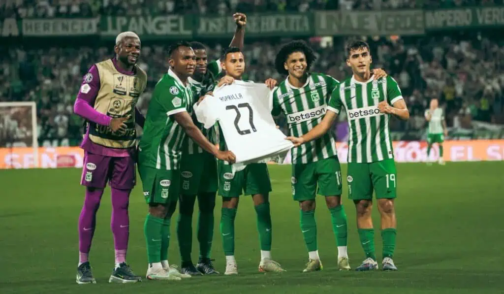 Atlético Nacional cierra importante alianza que beneficiará a millones de hinchas en todo el país Atlético Nacional y dale! anuncian tarjeta con descuentos en boletería y tiendas oficiales para sus hinchas