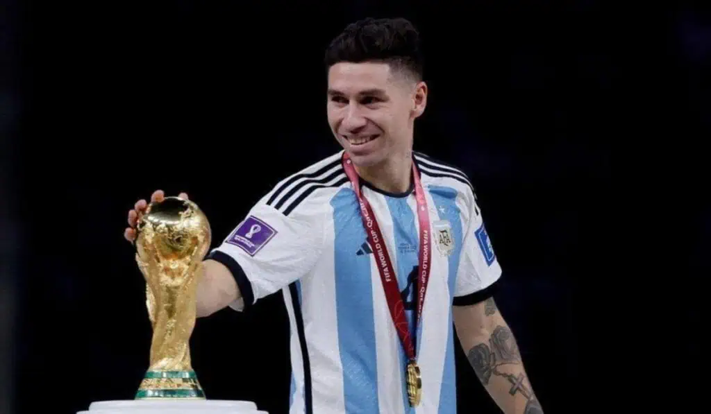 Así se podrá pasar una noche dentro del estadio Monumental de River Plate en compañía de un campeón del mundo en Qatar 2022 Así se podrá pasar una noche dentro del estadio Monumental de River Plate en compañía de un campeón del mundo en Qatar 2022