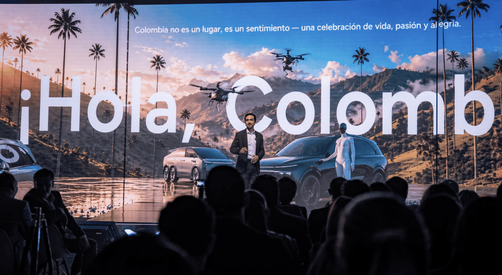 La marca de vehículos chinos Xpeng llega a Colombia con dos SUV eléctricas: precios arrancan en $150 millones Lanzamiento de Xpeng en Colombia. Foto: Xpeng.
