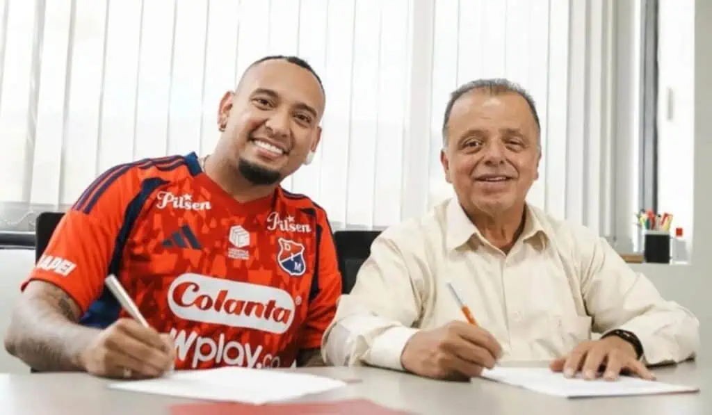 Máximo accionista del Medellín anunció su renuncia en medio de la crisis tras eliminación Máximo accionista del Medellín anunció su renuncia en medio de la crisis tras eliminación