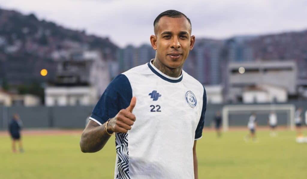 Lorenzo habría tenido otra lista de convocados para la Selección: Cambio de último momento se dio por esta causa Lorenzo habría tenido otra lista de convocados para la Selección