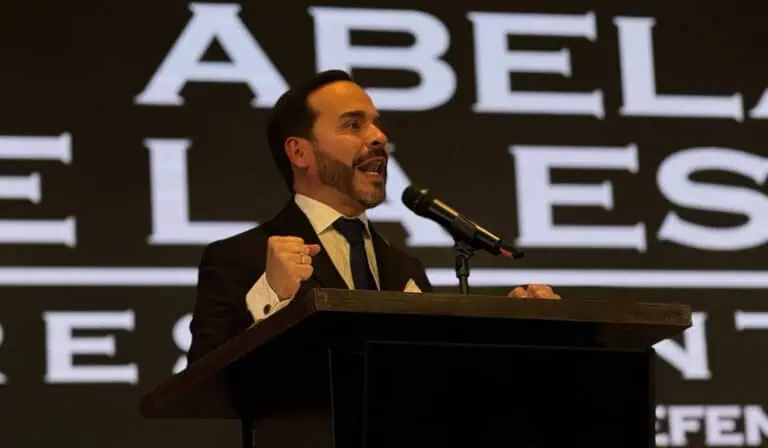 Abelardo de la Espriella y tasas de interés en colombia