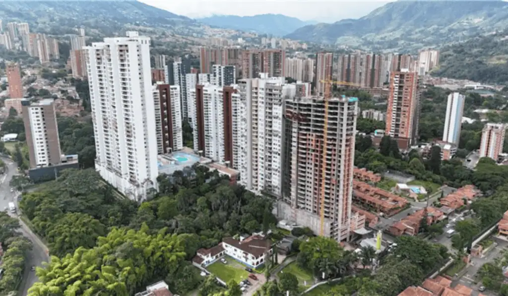 Constructores piden a Abelardo de la Espriella reactivar la compra de vivienda en Colombia abelardo de la espriella
