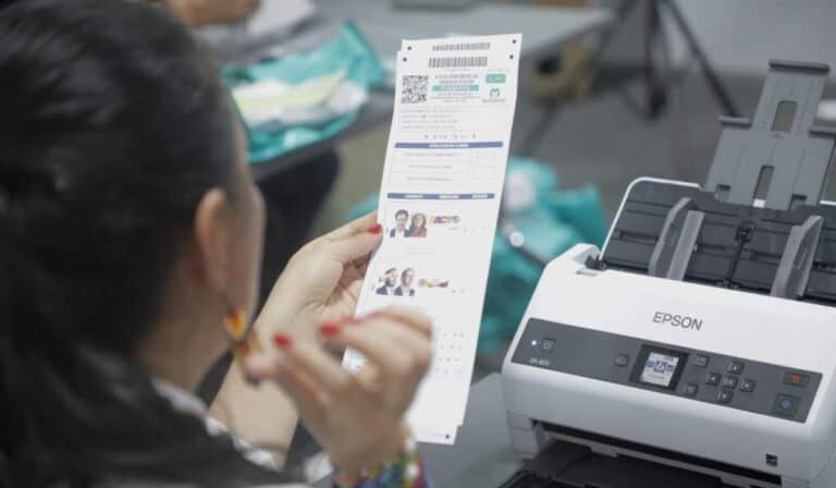 Elecciones presidenciales: Registraduría aclara quién hará los escrutinios de votos en el exterior Elecciones presidenciales: Registraduría aclara quién hará los escrutinios de votos en el exterior