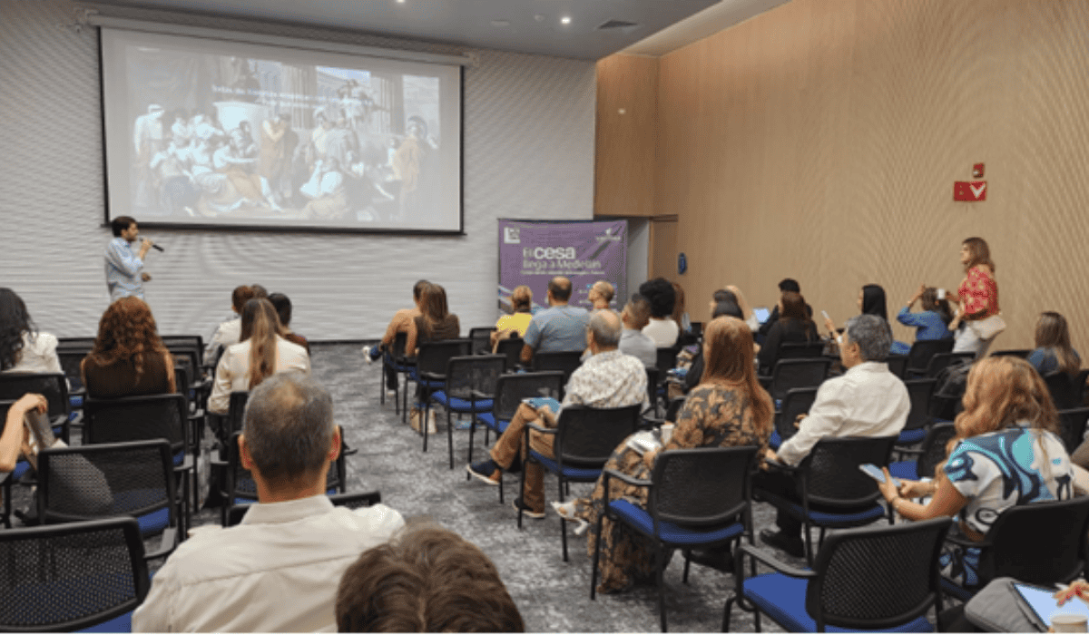 Home - Valora Analitik Pensamiento estratégico e inteligencia artificial los temas que convocaron a empresarios en Medellín