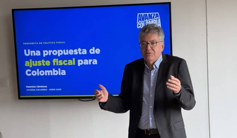 Avanza Colombia propone a De la Espriella hacer un choque fiscal de fondo: “El foco debe ser el gasto, no los impuestos" Avanza Colombia