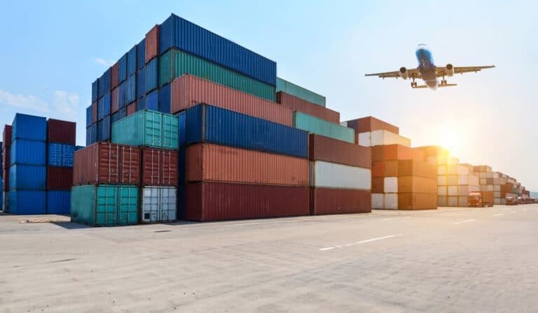 Sin aranceles, Colombia podrá exportar hacia Ecuador cerca de US$170 millones anuales en productos industriales Sin aranceles, Colombia podrá exportar hacia Ecuador cerca de US$170 millones anuales en productos industriales