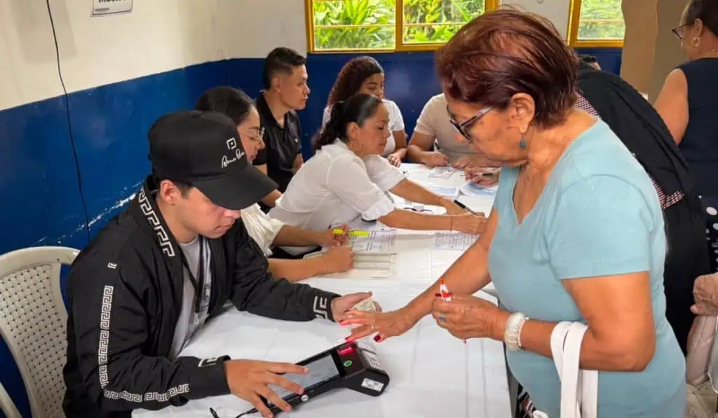 MOE reporta normalidad en las votaciones presidenciales de Colombia, salvo un hecho aislado Votaciones presidenciales de Colombia