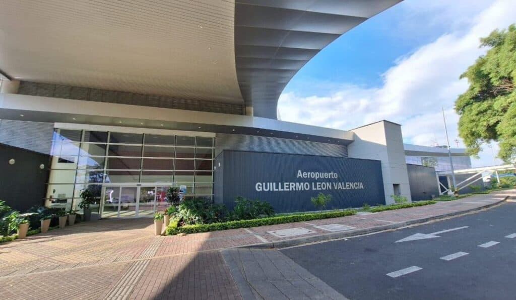Cierre de importante aeropuerto en Colombia afectaría transporte aéreo en el suroccidente del país Cierre de importante aeropuerto en Colombia afectaría transporte aéreo en el suroccidente del país