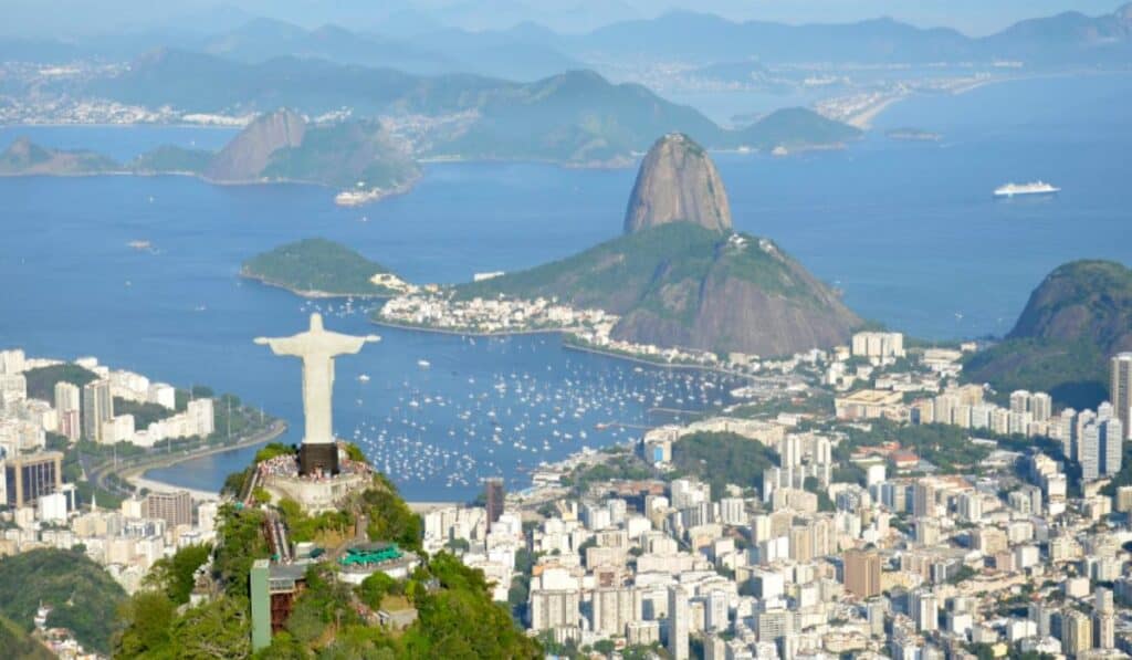 Viajar a Río de Janeiro desde Colombia: tiquetes, precios y qué visitar Vista aérea de Río de Janeiro. Foto: Visit Río.