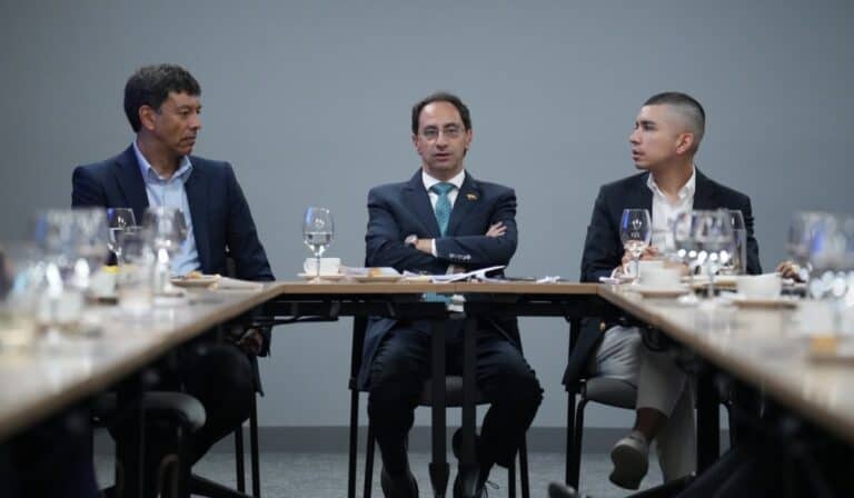 Exclusiva | Usura, “borrón y cuenta nueva” y fraude, en la agenda de los banqueros con el Gobierno De la Espriella Así fue la reunión del Gobierno De la Espriella con Asobancaria