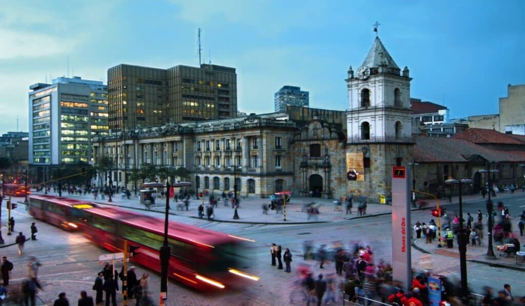 Software, servicios TI y servicios corporativos han impulsado la inversión extranjera en Bogotá-Región durante 2026 Panorámica de Bogotá