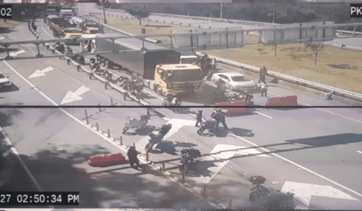 Cierran vía al Llano por accidente en el túnel Renacer: no hay hora de reapertura. Foto: tomada de X@CoviandinaSAS