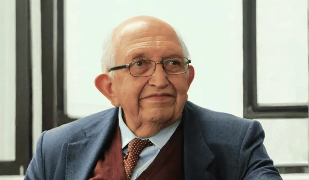 Falleció Plinio Apuleyo Mendoza, escritor, periodista y diplomático colombiano Falleció Plinio Apuleyo Mendoza, escritor, periodista y diplomático colombiano