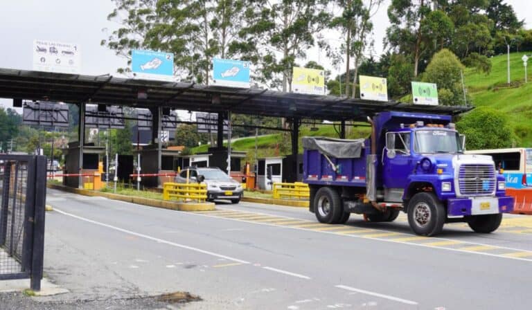 Flypass responde a suspensión del pago electrónico en algunos peajes de Antioquia: espera que transición se dé en corto plazo Flypass responde a suspensión del pago electrónico en algunos peajes de Antioquia