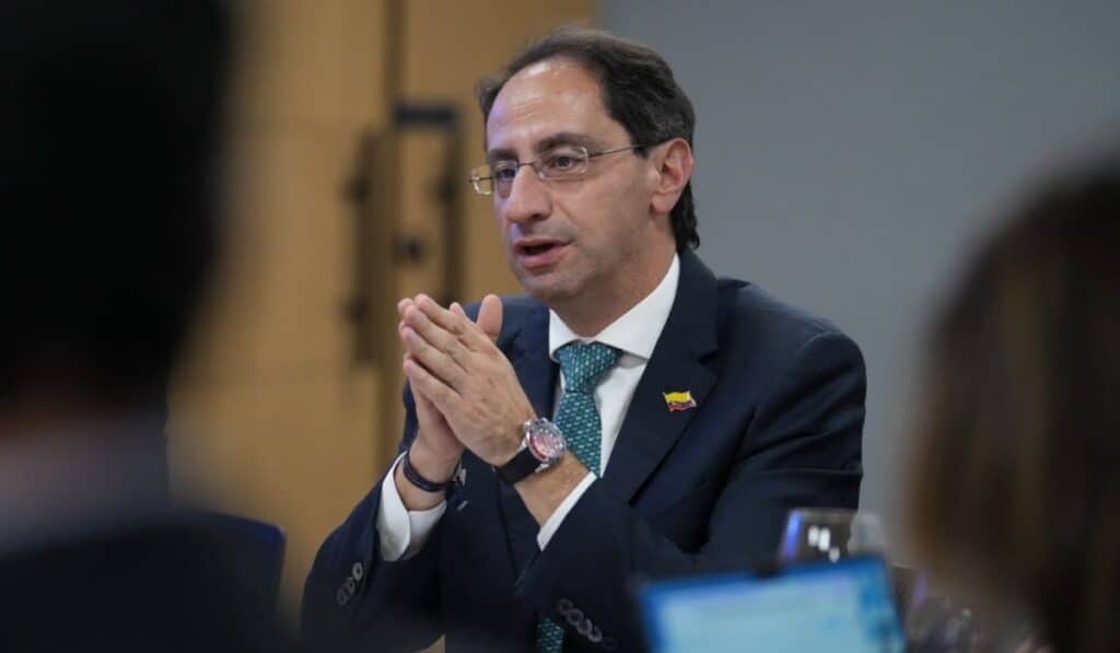 Exclusiva | Usura, “borrón y cuenta nueva” y fraude, en la agenda de los banqueros con el Gobierno De la Espriella José Manuel Restrepo, vicepresidente electo, en reunión con Asobancaria
