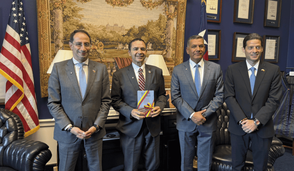 Colombia vuelve al escenario internacional “con grandeza”: será aliado estratégico de EE. UU. para la recuperación de Venezuela José Manuel Restrepo y congresistas