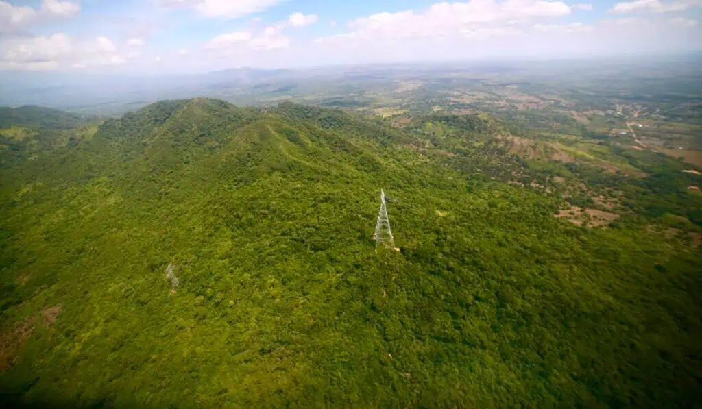 Gobierno Petro afirmó que el proyecto de transmisión eléctrica Colectora llegó a un avance de 90 % Proyecto Colectora. Imagen: Ministerio de Ambiente