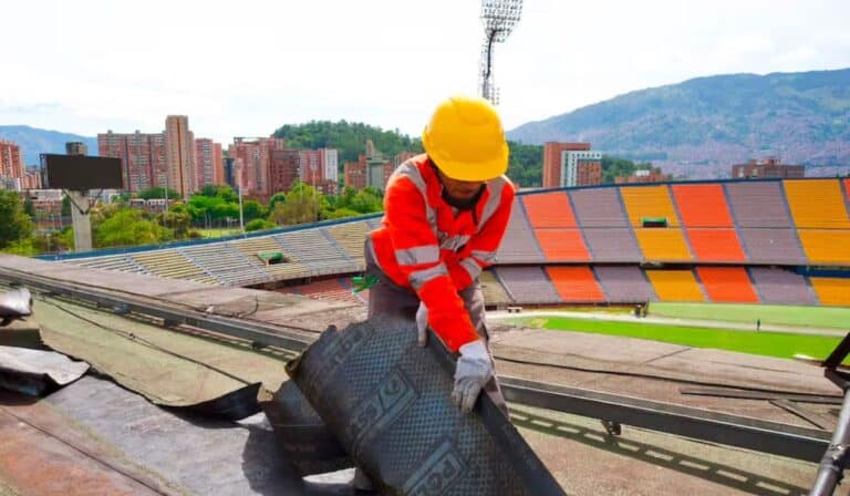 Comenzaron las obras de transformación del Atanasio Girardot: así será el estadio de Medellín Comenzaron las obras de transformación del Atanasio Girardot