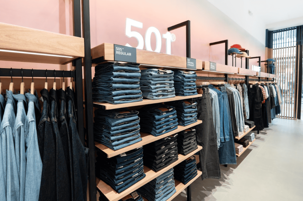 Entrevista | Levi's superó las 100 tiendas en Colombia y busca duplicar su negocio: estos son sus planes Tiendas Levi's en Colombia. Foto: Levi's.