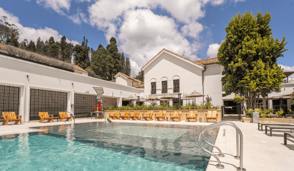Hotel Colonial de Colsubsidio en Colombia reconocido en los premios TripAdvisor 2026 Hotel Colonial de Colsubsidio