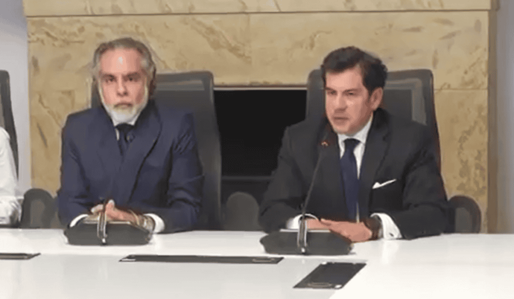Armando Benedetti y Rodrigo Lara dan inicio al empalme en el Ministerio del Interior Armando Benedetti y Rodrigo Lara