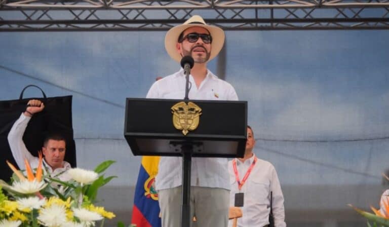 De la Espriella revela cómo será la reconstrucción: subsidios de $3,15 millones y pagos directos a damnificados gobierno de la espriella